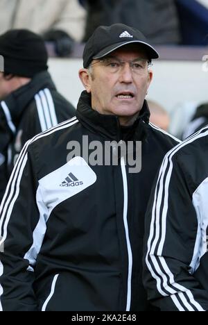 24th novembre 2012 - Barclays Premier League - West Bromwich Albion vs. Stoke City - Tony Pulais, directeur de Stoke. - Photo: Paul Roberts/Pathos. Banque D'Images