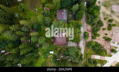 Photo d'une maison de campagne d'un drone Banque D'Images