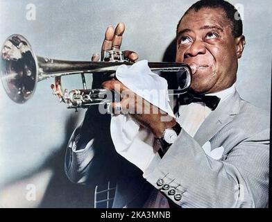 LOUIS ARMSTRONG (1901-1971) musicien et acteur de jazz américain en 1953 Banque D'Images