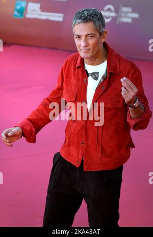 Rome, Italie. 31st octobre 2022. Le showman, le présentateur italien Rosario Fiorello, revient à la télévision Rai à partir de novembre avec un nouveau programme chaque morningin l'image Rosario Fiorello et Susanna Biondo marche un tapis rouge " pendant le Festival du film de Rome 12th à l'Auditorium Parco Della Musica sur 29 octobre 2017 à Rome, Italie crédit: actualités en direct de dpa/Alamy Banque D'Images