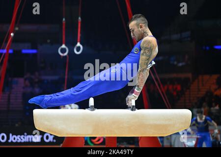 Liverpool, Italie. 31st octobre 2022. Nicola Bartolini (ITA) Pommel au cours des Championnats du monde de gymnastique artistique - Menâ&#X80;&#x99;s qualifications, gymnastique à Liverpool, Italie, 31 octobre 2022 Credit: Independent photo Agency/Alay Live News Banque D'Images