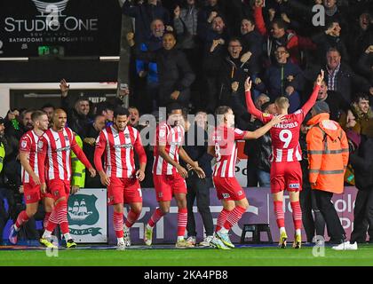 GOAL Exeter City Forward Sam Nombe (10) et Exeter City Forward Jay Stansfield (9) célèbre un objectif pour le faire 1-2 lors du match Sky Bet League 1 Plymouth Argyle vs Exeter City at Home Park, Plymouth, Royaume-Uni, 31st octobre 2022 (photo de Stanley Kasala/News Images) Banque D'Images