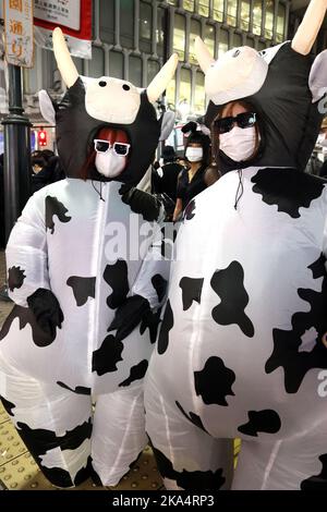 Tokyo, Japon. 31st octobre 2022. Les gens déguisés se rassemblent lundi dans le quartier de la mode de Shibuya à Tokyo pour Halloween, à 31 octobre 2022. Credit: Yoshio Tsunoda/AFLO/Alay Live News Banque D'Images