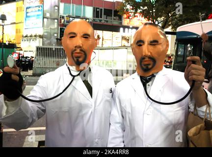 Tokyo, Japon. 31st octobre 2022. Les gens déguisés se rassemblent lundi dans le quartier de la mode de Shibuya à Tokyo pour Halloween, à 31 octobre 2022. Credit: Yoshio Tsunoda/AFLO/Alay Live News Banque D'Images