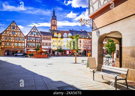 Tauberbischofsheim, Allemagne. Petite vieille ville de Baden Wurttemberg. Place médiévale, route romantique charmante ville. Banque D'Images