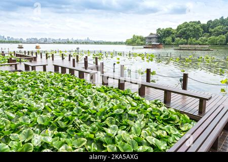 Vue sur le magnifique lac de l'Ouest, à Hangzhou, Chine Banque D'Images