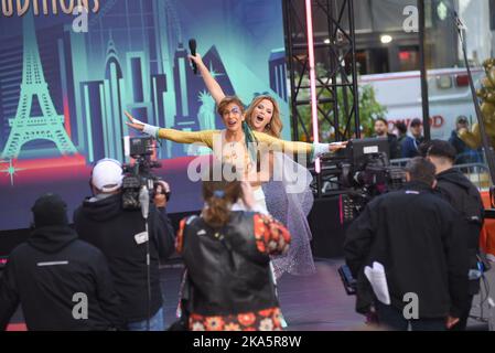 New York, États-Unis. 31st octobre 2022. Hoda Kotb et Jenna Bush Hager assistent à la fête d'Halloween du salon de télévision d'aujourd'hui à New York. Crédit : SOPA Images Limited/Alamy Live News Banque D'Images