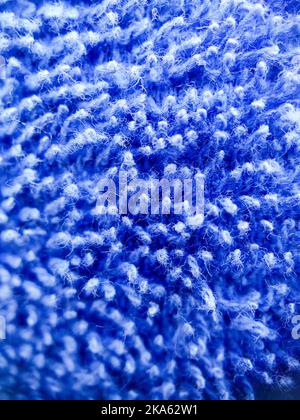 Un gros plan macro d'un tissu en coton bleu en détail . Inde. Banque D'Images