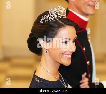 COPENHAGUE, DANEMARK 20150415. La princesse Marie et le prince Joachim arrivent au Palais Christiansborg à Copenhague, au Danemark, mercredi soir, à l'occasion de l'anniversaire et du dîner de la reine Margrethe en 75th. Photo: Lise Aaserud / NTB scanpix Banque D'Images