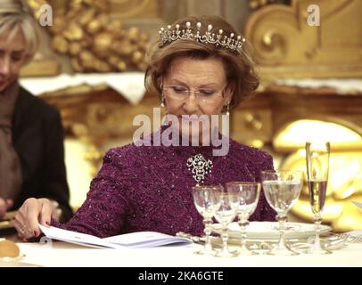 ROME, ITALIE 20160406. Visite d'État de la Norvège en Italie. Le roi Harald et la reine Sonja (en photo) au Palazzo del Quirinale et le dîner d'État avec le président Sergio Mattarella. Photo DE PISCINE: Lise Aaserud / NTB scanpixix Banque D'Images