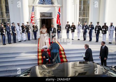 Washington DC, États-Unis 20160514. Le président Barack Obama et sa femme Michelle accueillent le Premier ministre norvégien Erna Solberg et son mari Sindre Finnes avant le dîner d'État à la Maison Blanche à Washington. Photo: Heiko Junge / NTB scanpix Banque D'Images