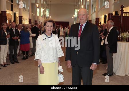 20170704. Reine Sonja de Norvège 80th anniversaire. La reine Sonja KunstStall (écurie d'art) ouvre dans les anciens bâtiments stables du château à l'anniversaire de la reine de 80th.les bâtiments sont situés dans le parc du château, et n'ont pas été mis à la disposition du public plus tôt. Photo: Lise Aaserud / NTB scanpix Banque D'Images