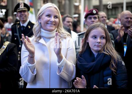 BERGEN, Norvège 20170924. Championnats du monde de route UCI à Bergen, Norvège 2017. HKH Crown Princess Mette-Marit et HKH Princess Ingrid Alexandra pendant les championnats à Bergen. Photo: Carina Johansen / NTB Scanpix Banque D'Images