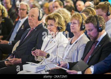 Buenos Aires, Argentine 20180307. De gauche à droite : le roi Harald, la reine Sonja, le directeur de la division innovation Norvège avec la responsabilité de la technologie et de la société - Green Growth Inger Solberg et le ministre de l'Industrie Thorbjoern Roe Isaksen écoutent mercredi le ministre argentin des Affaires étrangères Jorge Faurie lors du séminaire d'innovation Norway à Buenos Aires. Photo: Heiko Junge / NTB scanpix Banque D'Images