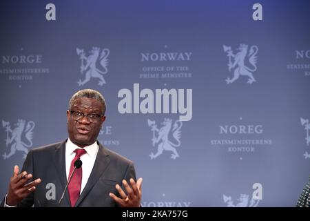 Oslo, Norvège 20181211. Conférence de presse avec le lauréat du prix Nobel de la paix, Denis Mukwege, et le Premier ministre, Erna Solberg, au bureau du Premier ministre à Oslo. Prix Nobel de la paix 2018 à Nadia Murad et Denis Mukwege. Photo: Lise Aaserud / NTB scanpi Banque D'Images