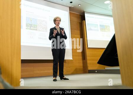 Hilde Merete Aasheim, PDG de Norsk Hydro, présente les résultats du troisième trimestre au siège social d'Hydros à Oslo, Norvège, le 26 octobre 2021.Photo: Terje Pedersen / NTB Banque D'Images