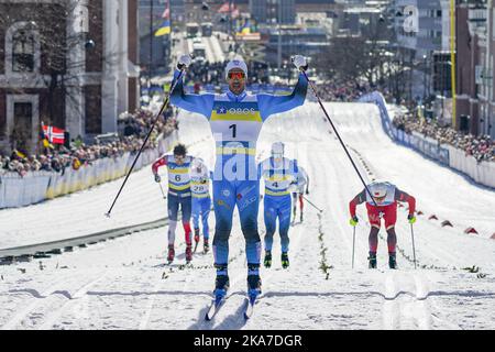 Drammen 20220303. Richard Jouve, de France, applaudit à la victoire en finale en ski de fond, sprint en coupe du monde à Drammen photo: Lise Ã…serud / NTB Banque D'Images