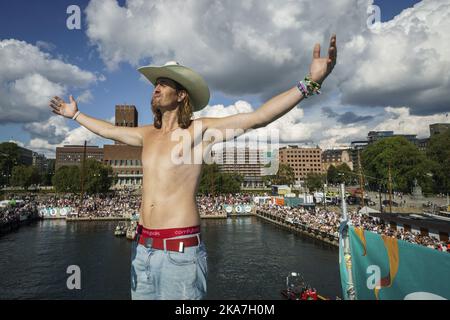 Oslo 20220827. Anders Rox Friberg se prépare pour le premier saut à DÃ¸ds 2022, également appelé le championnat du monde DÃ¸ds, à Raadhuskaia à Oslo. Photo: Heiko Junge / NTB Banque D'Images