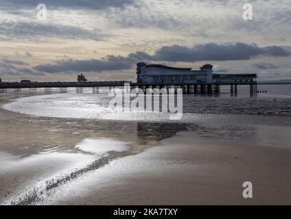 Grand Pier à Weston Super Mare, Somerset Royaume-Uni en octobre Banque D'Images