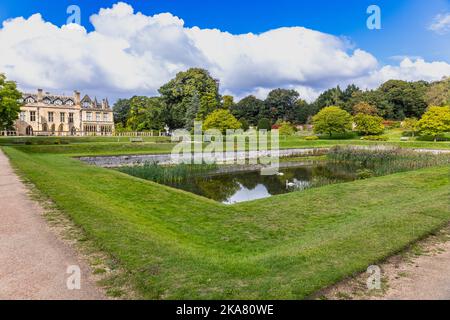 Eagle Pond, Newstead Abbey, Notinghamshire, Angleterre, Royaume-Uni Banque D'Images