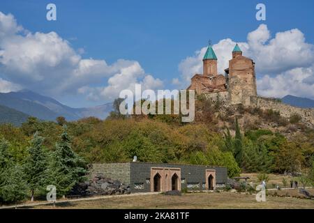 Gremier Kathedrale, Wehrkirche von Gremi, Eglise des Archanges et Tour Royale de Gremi, Musée des archäologiches vorne eine, Gremi, Kachetien, Georgi Banque D'Images