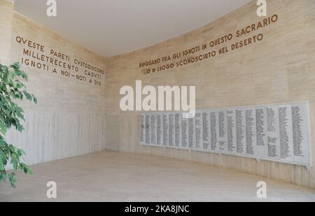 À l'intérieur du Mémorial de la guerre italienne, El Alamein, Égypte. Banque D'Images