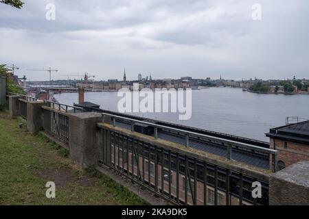 Vue sur la ville de Stockholm, depuis le point de vue de Fjällgatan, situé dans le quartier de Södermalmn. Le site est appelé par le balcon des habitants de Stockholm Banque D'Images