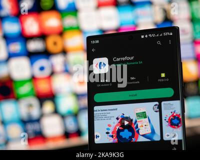 Galati, Roumanie - 31 octobre 2022 : application Carrefour disponible sur Google Play Store pour smartphones Android Banque D'Images