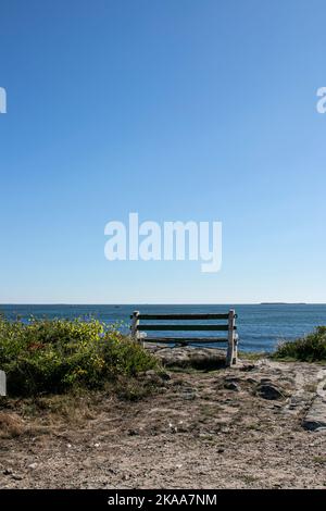 Les vues magnifiques sur la côte de l'extérieur du port de Portland, Maine depuis Peaks Island à l'ouverture du port de Portland. Banque D'Images