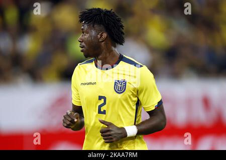 DUSSELDORF - Jackson Porozo de l'Equateur pendant le match international amical entre le Japon et l'Equateur à l'arène de Dusseldorf sur 27 septembre 2022 à Dusseldorf, Allemagne. ANP | hauteur néerlandaise | Maurice van Steen Banque D'Images