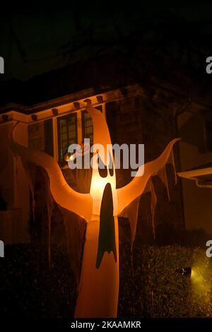 Halloween Night, Trinity Street, East Vancouver, Colombie-Britannique, Canada Banque D'Images