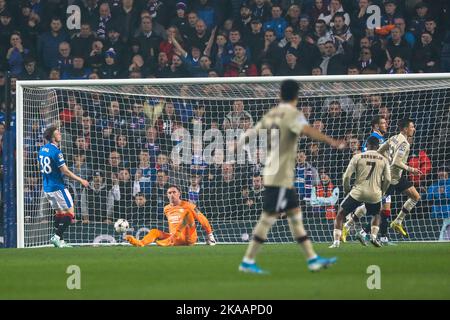 Glasgow, Royaume-Uni. 01st novembre 2022. Les Rangers ont joué à Ajax dans le groupe de la Ligue des champions de l'UEFA Un six jour de match au stade Ibrox, la maison des Rangers. La note finale a été Rangers 1, Ajax 3. Tavernier a marqué pour les Rangers d'une pénalité (87 minutes) et les buteurs pour Ajax étaient Berghuis (4 minutes), Kudus (29 minutes) et Fernandes da Conceigao (89 minutes). Les Rangers sont maintenant éliminés de la compétition. Crédit; crédit: Findlay/Alamy Live News Banque D'Images