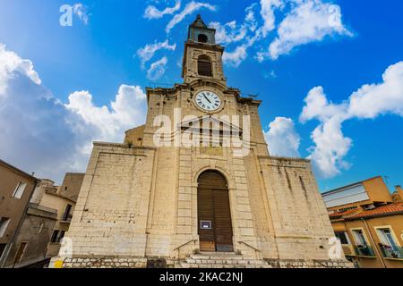 Église Saint Louis dans le quartier supérieur, à Sète en Occitanie, France Banque D'Images