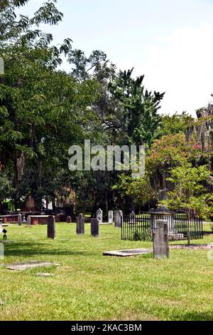 Cimetière du parc colonial à Savannah le 22,2011 juillet - le parc colonial a servi de cimetière de Savannah pendant plus d'un siècle et contient plus de neuf millia Banque D'Images