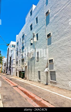 Vieilles maisons en briques peintes dans le sud de Miami, dans le quartier Art déco Banque D'Images