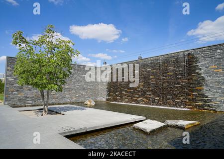 Wasserfall, Promenade Aquatica, Gärten der Welt, Marzahn, Berlin, Allemagne Banque D'Images