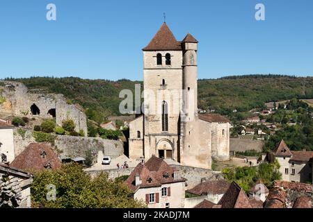 Le village médiéval de Saint-Cirq-Lapopie sur le Lot, département du Lot, France Banque D'Images