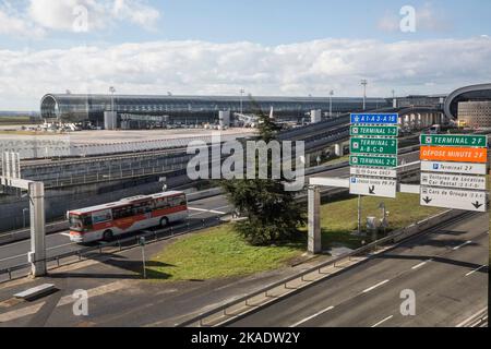 AÉROPORT ROISSY CHARLES DE GAULLE AVIONS DE LA FRANCE Banque D'Images