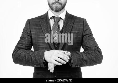 homme court en tenue de forme vérifier l'heure sur la montre-bracelet, ponctualité Banque D'Images