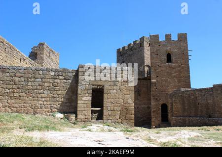 Une vue aérienne de la maison de pierre du château de Loarre en Espagne Banque D'Images