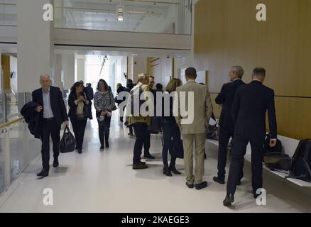 Les responsables d'Air bus au palais de justice de Paris, France sur 2 novembre 2022, lors du procès des compagnies Airbus et Air France pour l'accident du vol A330 Rio-Paris Air France sur 1 juin 2009 qui a tué 228 personnes. Photo de Patrice Pierrot/ABACAPRESS.COM Banque D'Images