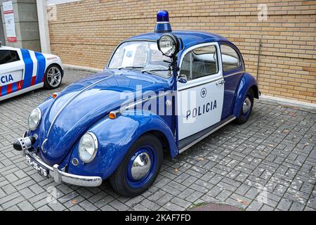 Les détails de la berline de luxe Volkswagen 113 d'époque bleue Banque D'Images