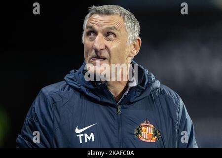 Huddersfield, Royaume-Uni. 02nd novembre 2022. Tony Mowbray directeur de Sunderland pendant le match de championnat de Sky Bet Huddersfield Town vs Sunderland au John Smith's Stadium, Huddersfield, Royaume-Uni, 2nd novembre 2022 (photo de James Heaton/News Images) à Huddersfield, Royaume-Uni, le 11/2/2022. (Photo de James Heaton/News Images/Sipa USA) crédit: SIPA USA/Alay Live News Banque D'Images