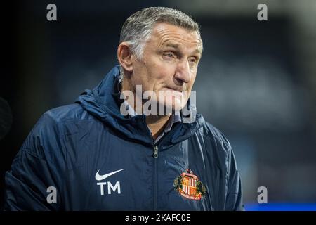 Huddersfield, Royaume-Uni. 02nd novembre 2022. Tony Mowbray directeur de Sunderland pendant le match de championnat de Sky Bet Huddersfield Town vs Sunderland au John Smith's Stadium, Huddersfield, Royaume-Uni, 2nd novembre 2022 (photo de James Heaton/News Images) à Huddersfield, Royaume-Uni, le 11/2/2022. (Photo de James Heaton/News Images/Sipa USA) crédit: SIPA USA/Alay Live News Banque D'Images