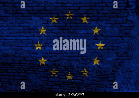 Le drapeau de l'Europe ou drapeau européen se compose de douze étoiles dorées formant un cercle sur un champ bleu. Il a été conçu et adopté en 1955 par le Counc Banque D'Images