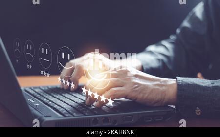 L'utilisateur évalue l'expérience de service sur l'application en ligne, le client évalue le concept de l'enquête de satisfaction de l'avis du client, le client peut évaluer la qualité de Banque D'Images