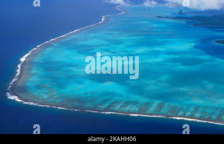 France : photo aérienne de l'île de Bora Bora en Polynésie française Banque D'Images