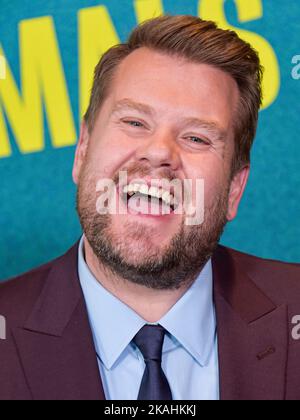 West Hollywood, États-Unis. 02nd novembre 2022. WEST HOLLYWOOD, LOS ANGELES, CALIFORNIE, États-Unis - NOVEMBRE 02 : le comédien anglais, acteur, chanteur et animateur de télévision James Corden arrive à la première de Los Angeles de la saison 1 des mammifères d'Amazon Prime Video, qui s'est tenue à l'hôtel West Hollywood EDITION sur 2 novembre 2022 à West Hollywood, Los Angeles, Californie, États-Unis. ( Credit: Image Press Agency/Alamy Live News Banque D'Images