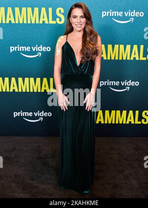 West Hollywood, États-Unis. 02nd novembre 2022. WEST HOLLYWOOD, LOS ANGELES, CALIFORNIE, États-Unis - NOVEMBRE 02 : l'actrice américano-suisse Melia Kreiling arrive à la première de Los Angeles de la saison des mammifères d'Amazon Prime Video 1 qui s'est tenue à l'hôtel West Hollywood EDITION sur 2 novembre 2022 à West Hollywood, Los Angeles, Californie, États-Unis. ( Credit: Image Press Agency/Alamy Live News Banque D'Images