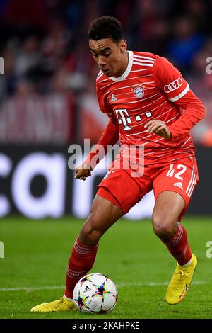 Munich, Allemagne. 01 novembre 2022. Jamal Musiala du FC Bayern Munich en action lors du match de football de l'UEFA Champions League entre le FC Bayern Munich et le FC Internazionale. Nicolò Campo/Alay Live News Banque D'Images